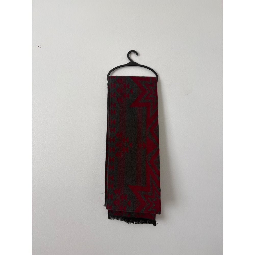 Nativo Soft Scarf – Native Pattern – NWT - Picture 3 of 3